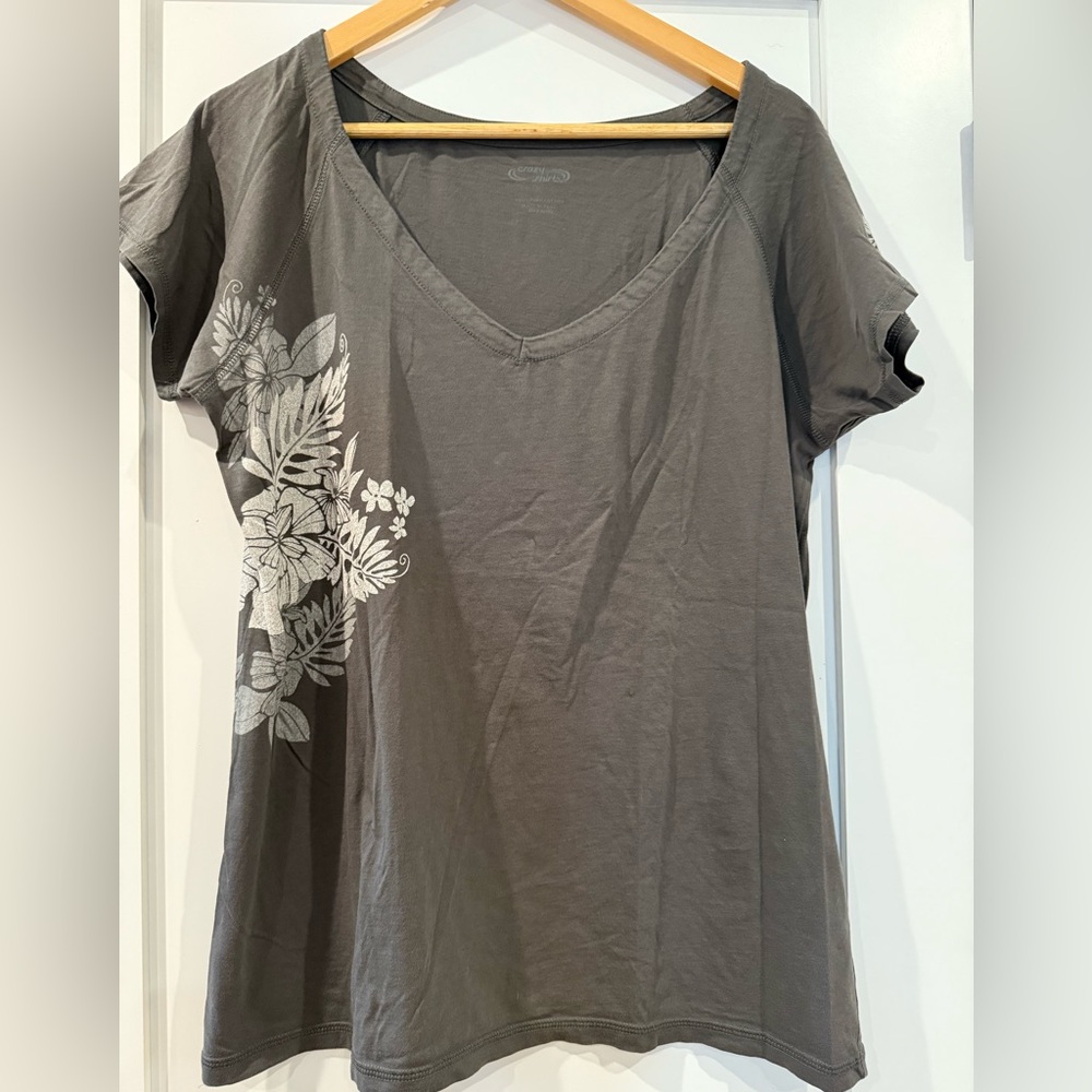Crazy Shirts Women's Kalei - Graphite Short Sleeve Pima V-Neck T-Shirt